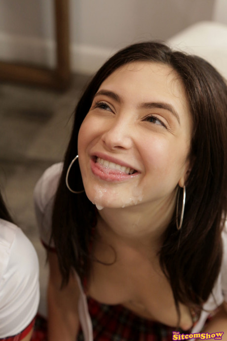 Petite schoolgirls Eliza Ibarra & Jane Wilde blow a rod before sharing it