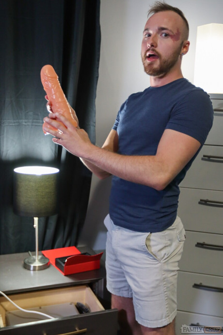 Family Creep featuring Cody Moore, Jack Andy XXX Pictures