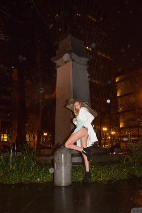 Lovely blondy babe Kendra Sunderland flashing juicy large boobs in public