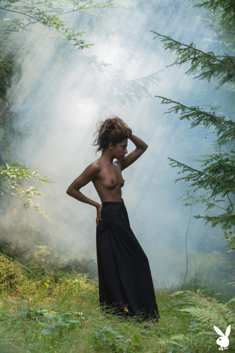 Glamorous black babe Nirmala Fernandes shows her stunning nude body outdoors