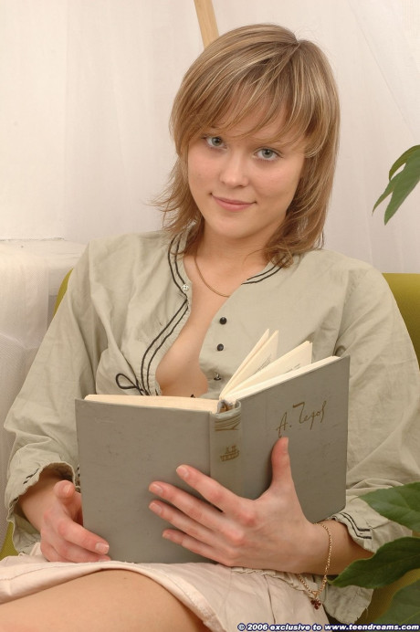 Young Dreams Dasha