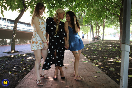 Cougar NL Alexa Blun, Denise Ahlm, Jade Presley