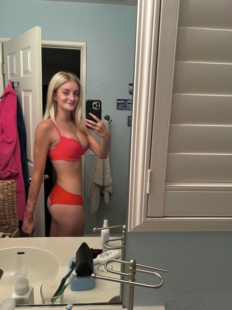 OnlyFans Hailey Sinclair starring Hailey Sinclair naked Porn Pics