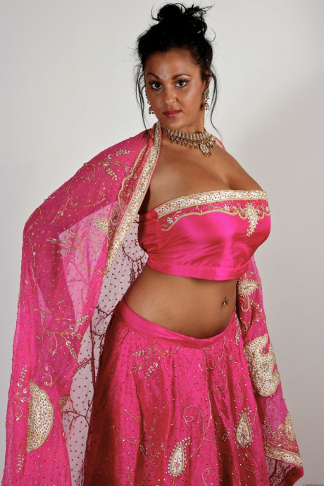 Indian female Keira unveils her monstrous natural tits in bikini bottoms
