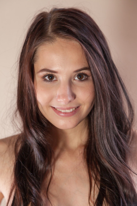 Brunette teenie Vanessa Angel shows her fabulous fresh teen body fully nude