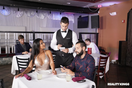 Hispanic MILF Rose Monroe presents her large bottom and gets drilled by a waiter