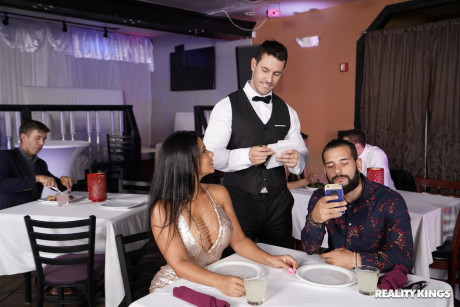 Hispanic MILF Rose Monroe presents her large bottom and gets drilled by a waiter