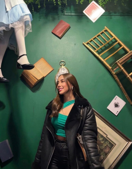 OnlyFans Real Alice Italian performed by Real Alice Italian Porn Gallery