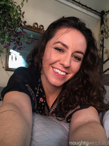 Kinky Natural Nikki Silver