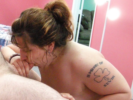 Chubby amateur girl Chloe gets down on her knees & shows her oral sex skills